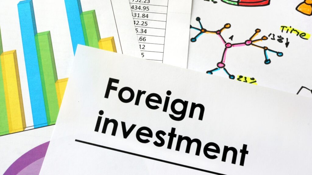 Harnessing the Power of Investment Benchmarks: A Guide for Foreign Investors